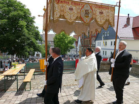 Kirchweih- und Johannifest (Foto: Karl-Franz Thiede)